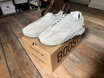 Adidas Yeezy Boost 700 Salt - 42 2/3 beschikbaar voor biedingen