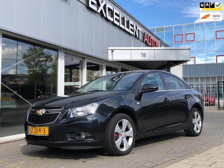 Chevrolet Cruze 1.8 LT - Navigatie, Auto's, Chevrolet, Bedrijf, Te koop, Cruze, ABS, Airbags, Airconditioning, Boordcomputer, Centrale vergrendeling
