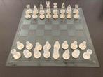 Glazen schaakbord met schaakspel, Hobby en Vrije tijd, Gezelschapsspellen | Bordspellen, Ophalen