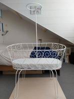 ANTIEK FRANS WIEGJE helemaal opgeknapt + MATRAS + TOEBEHOREN, Ophalen, Zo goed als nieuw, Wieg