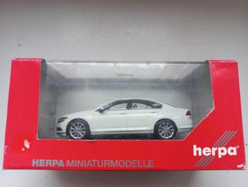 Volkswagen Passat Herpa 1:43 modelauto 122 beschikbaar voor biedingen