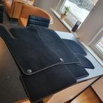 Mercedes Benz Nieuwe B-Klasse (W247) Floor Matten  OEM  New!, Auto-onderdelen, Interieur en Bekleding, Eu, Eu, Mercedes-Benz, Nieuw