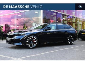 BMW i5 eDrive40 High Executive M Sport / Panoramadak / Trekh beschikbaar voor biedingen