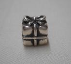 Zilveren Pandora bedel Cadeautje nr.165, Verzenden, Pandora, Zo goed als nieuw, 1 bedel