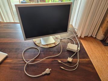 Apple Cinema HD Display 23” (met Apple ADC–DVI adapter) beschikbaar voor biedingen