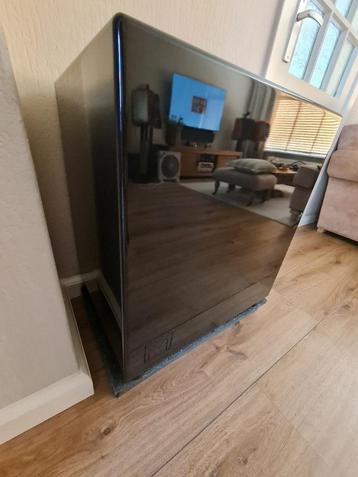 Bk Monolith Plus 1000W, 15HZ, pianolak subwoofer beschikbaar voor biedingen