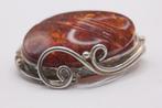 broche met grote barnsteen, Sieraden, Tassen en Uiterlijk, Broches, Overige materialen, 4 tot 7 cm, Bruin, Ophalen of Verzenden