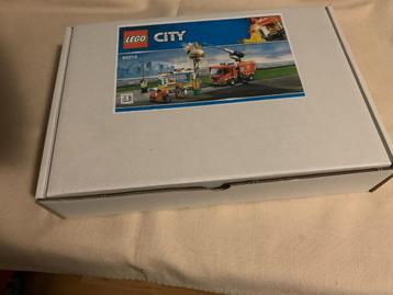 lego city 60214 brandweer en hamburger tent en met motor beschikbaar voor biedingen
