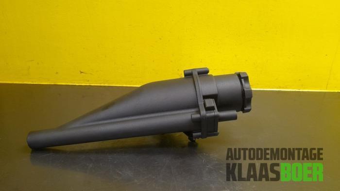 Oliefilterhuis van een MG F, Auto-onderdelen, Filters, MG, Gebruikt, 6 maanden garantie, 12 maanden garantie, Ophalen of Verzenden