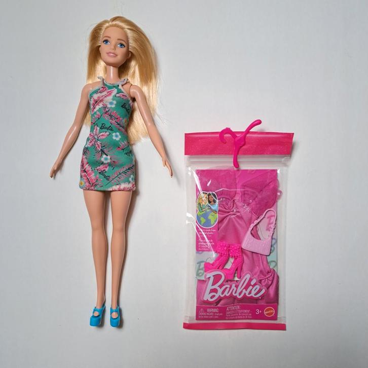 Mattel Barbie met extra kleding, Kinderen en Baby's, Speelgoed | Poppen, Nieuw, Barbie, Ophalen of Verzenden