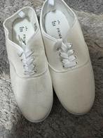 Schoenen maat 39, Ophalen of Verzenden, Zo goed als nieuw, Zwart, Sneakers of Gympen