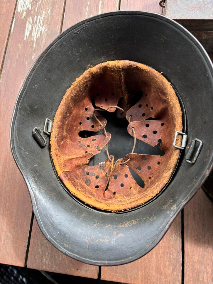 Duitse m16 helm, Verzamelen, Militaria | Tweede Wereldoorlog, Helm of Baret, Duitsland, Ophalen of Verzenden