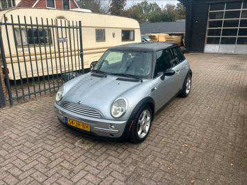 Mini 1.6 16V Cooper 2002 Grijs beschikbaar voor biedingen
