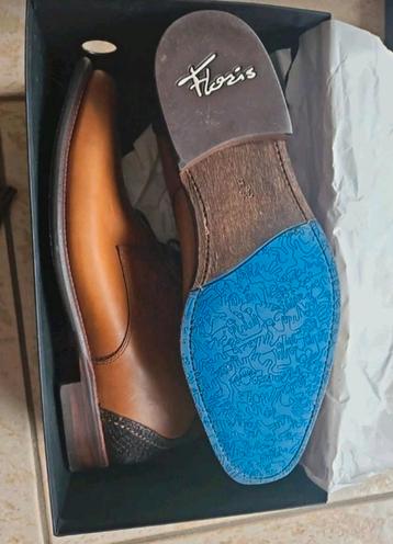 Floris van Bommel nette schoenen  beschikbaar voor biedingen