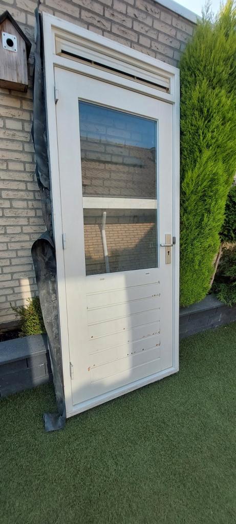 Buitendeur met kozijn en glas, Doe-het-zelf en Verbouw, Deuren en Horren, Gebruikt, Buitendeur, 200 tot 215 cm, 80 tot 100 cm