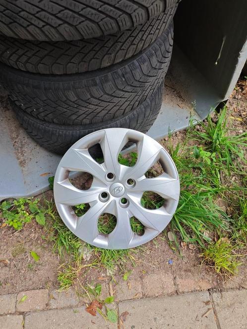 wieldoppen met velgen hyundai i20, Auto diversen, Autosport-onderdelen, Gebruikt, Ophalen