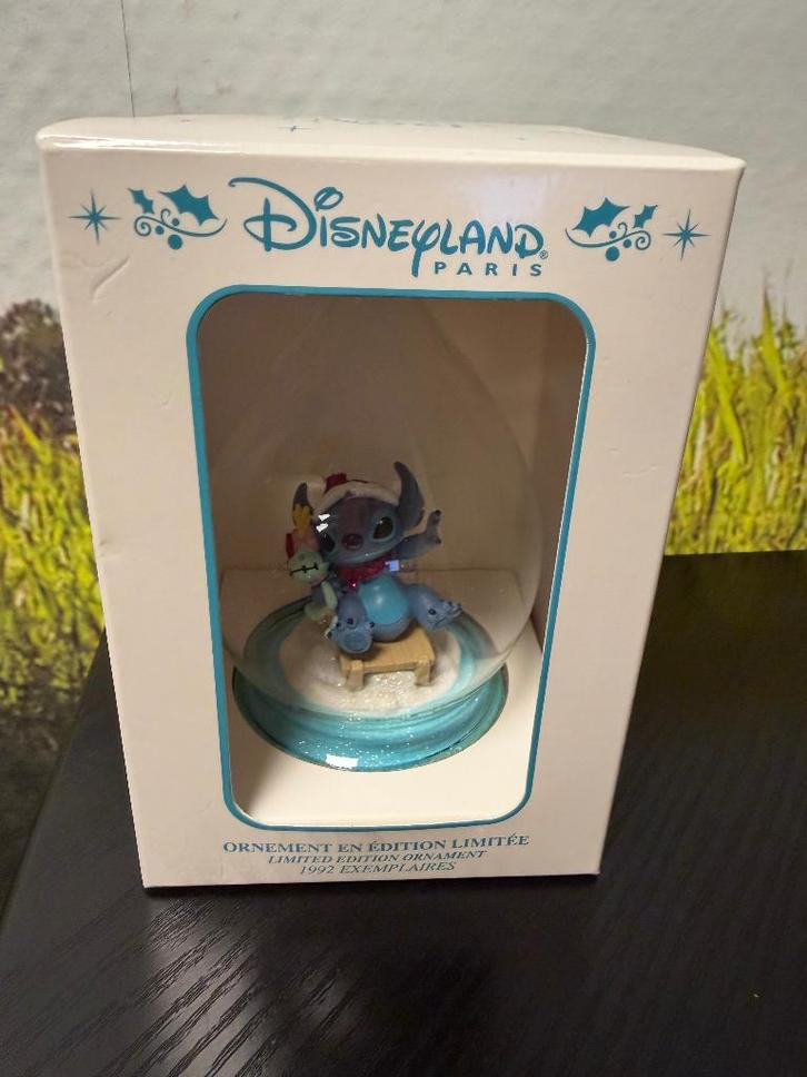 Disney Limeted Edition Ornament - Stitch kerstbal, Verzamelen, Disney, Nieuw, Beeldje of Figuurtje, Overige figuren, Ophalen of Verzenden