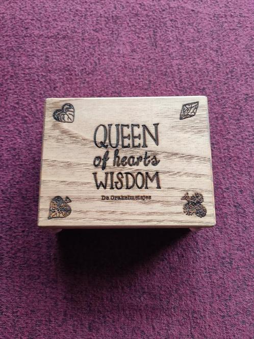 Queen of Hearts - De Orakelmeisjes, Boeken, Esoterie en Spiritualiteit, Zo goed als nieuw, Ophalen of Verzenden