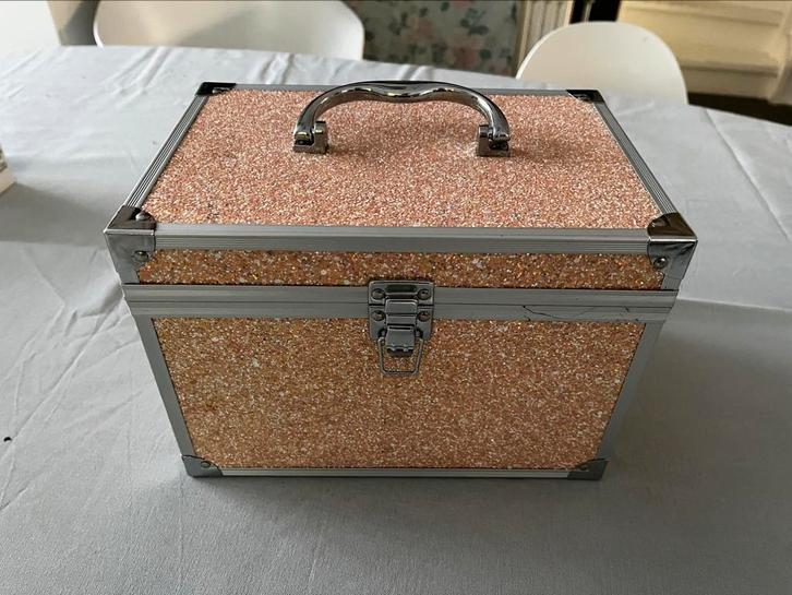Makeup koffer, Sieraden, Tassen en Uiterlijk, Beautycases, Gebruikt, Hardcase, Oranje, Met slot, Met spiegeltje(s), Ophalen of Verzenden