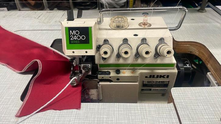 Juki Overlockmachine – Afgesteld voor Loodveter, Hobby en Vrije tijd, Naaimachines en Toebehoren, Gebruikt, Lockmachine, Overige merken