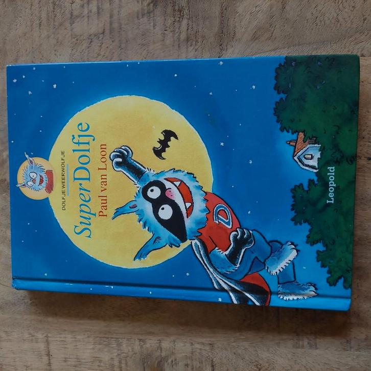 Paul van Loon - SuperDolfje, Boeken, Kinderboeken | Jeugd | onder 10 jaar, Zo goed als nieuw, Fictie algemeen, Ophalen of Verzenden