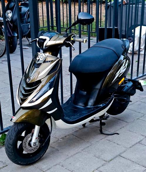 PIAGGIO ZIP 2T 70CC, Fietsen en Brommers, Scooters | Piaggio, Zo goed als nieuw, Zip, Ophalen