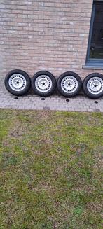 zgan als niewe hankook banden en velgen orgineel ford, Auto-onderdelen, Ophalen, Gebruikt, 15 inch, Band(en)