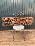 Afrikaans Houtsnijwerk, Ophalen