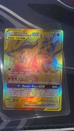 Charizard & reshiram gx SM247 gold black star promo, Hobby en Vrije tijd, Verzamelkaartspellen | Pokémon, Ophalen of Verzenden