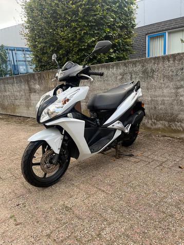 Honda NSC 50 R | vision | schade | 2015 beschikbaar voor biedingen