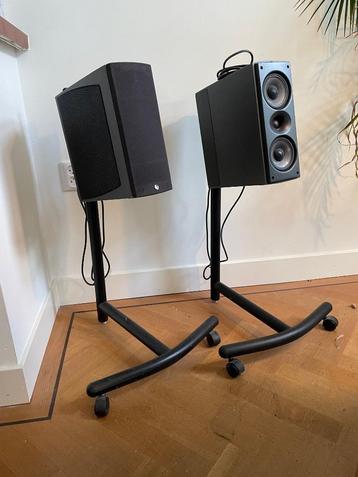 nfinity Overture 1 – Perfect werkend, op originele standaard beschikbaar voor biedingen