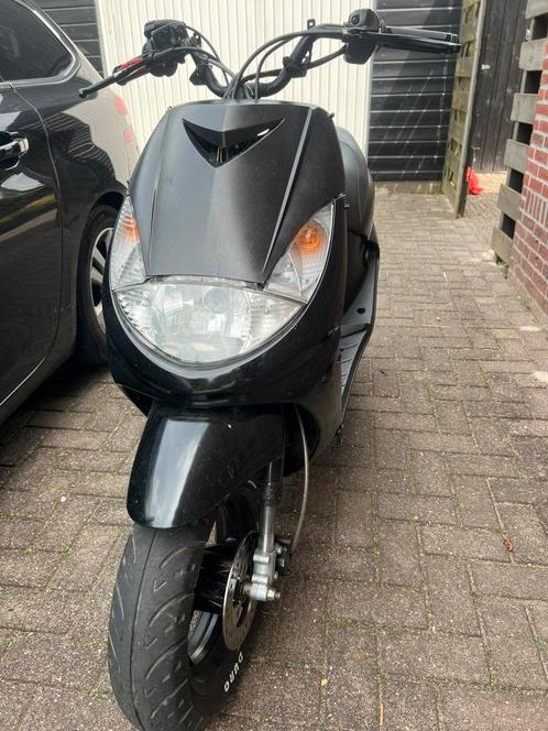 Vivacity 70 cc gereviseerd, Fietsen en Brommers, Scooters | Peugeot, Zo goed als nieuw, Vivacity, Tweetakt, Ophalen