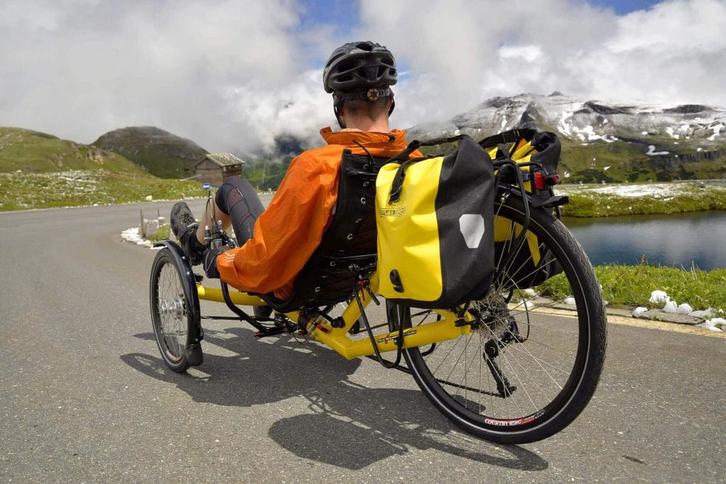 Trike AZUB T-Tris middenmotor driewielfiets ligfiets, Fietsen en Brommers, Fietsen | Driewielfietsen, Nieuw, Ophalen of Verzenden