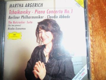 CD TCHAIKOVSKY-PIANOCONCERTO No.1 + NOTENKRAKER SUITE. beschikbaar voor biedingen