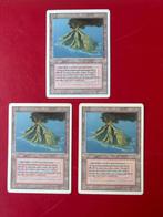 Volcanic Island Revised Magic the Gathering MTG, Ophalen of Verzenden, Gebruikt, Losse kaart