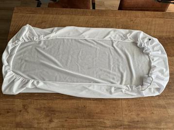 Aerosleep wit hoeslaken 120 x 60 cm. geschikt voor ledikant. beschikbaar voor biedingen