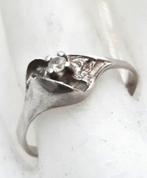 Aparte Deense zilveren design ring met kristal 925S BoG (105, 18 tot 19, Zo goed als nieuw, Dame, Zilver