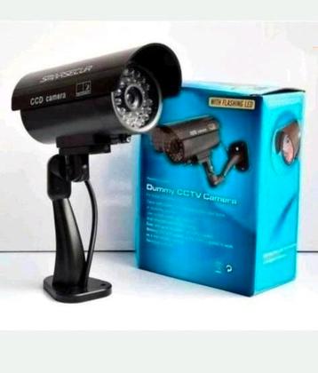Dummy CCTV camera. Nieuw in verpakking. 3 Stuks aanwezig. beschikbaar voor biedingen