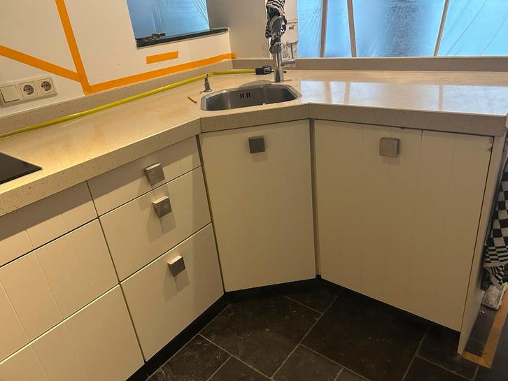 Gratis Keuken met Composiet Blad zonder apparatuur  (excl.), Huis en Inrichting, Keuken | Complete keukens, Zo goed als nieuw