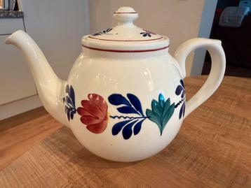 Boerenbont theepot beschikbaar voor biedingen