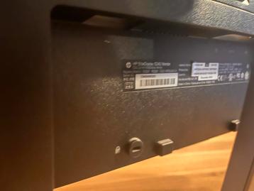HP Computermonitor 2 stuks beschikbaar voor biedingen