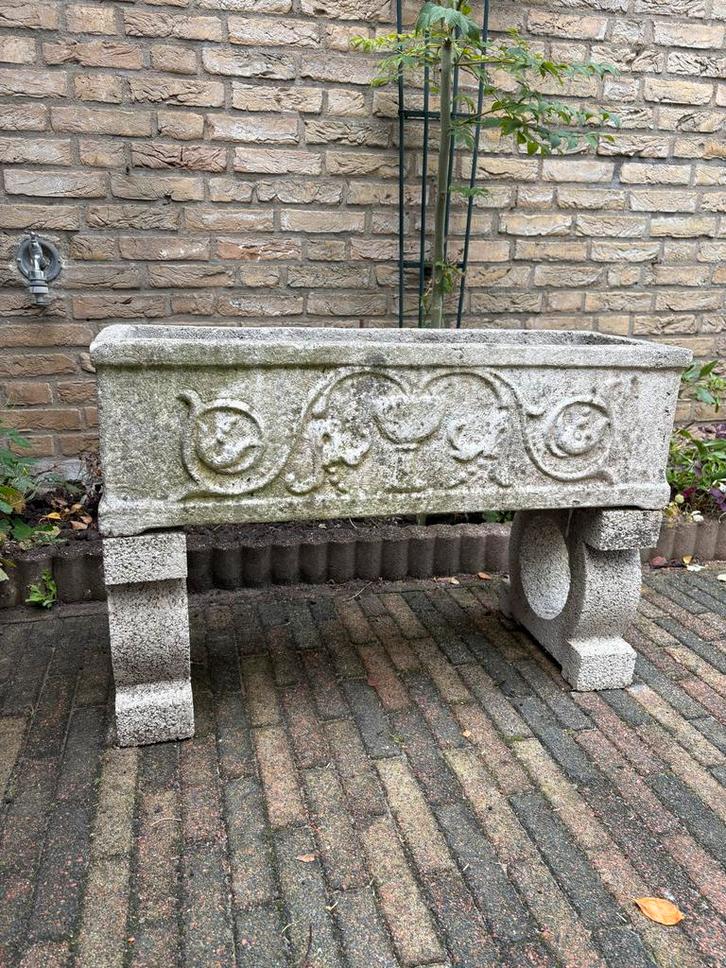 Antieke Stenen Bloembak op Voetjes, Tuin en Terras, Bloembakken en Plantenbakken, Gebruikt, Steen, Binnen, Balkon, Tuin, Minder dan 30 cm