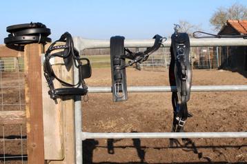 Te koop zwart pony mentuig nieuw  beschikbaar voor biedingen