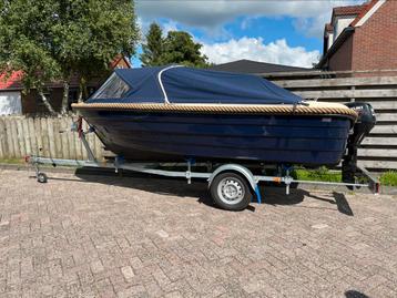 Oud Huijzer sloep 4.60m met Suzuki 9.9 pk 4-takt en trai beschikbaar voor biedingen