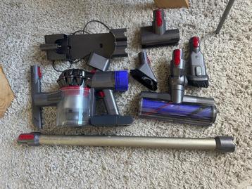 Dyson V8 Motorhead  beschikbaar voor biedingen