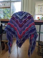 Fijne, warme omslagdoek in paars/roze tinten, Ophalen of Verzenden, Zo goed als nieuw, Maat 46/48 (XL) of groter, Sjaal