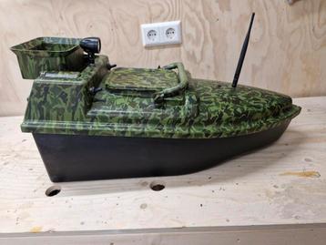 Voerboot groot model,  beschikbaar voor biedingen