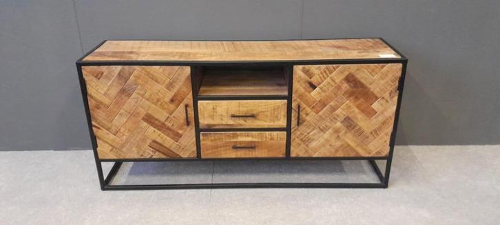 Mango visgraat dressoir nu voor €499,-, Huis en Inrichting, Lampen | Vloerlampen, Nieuw, Minder dan 100 cm, Hout, Metaal, Ophalen of Verzenden