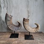 1x Landelijke hoorn op metalen statiefje sober *Etage3*, Huis en Inrichting, Woonaccessoires | Overige, Gebruikt, ., Ophalen of Verzenden