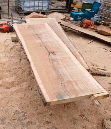 Tekoop Eiken schaaldelen boomstam Planken  beschikbaar voor biedingen
